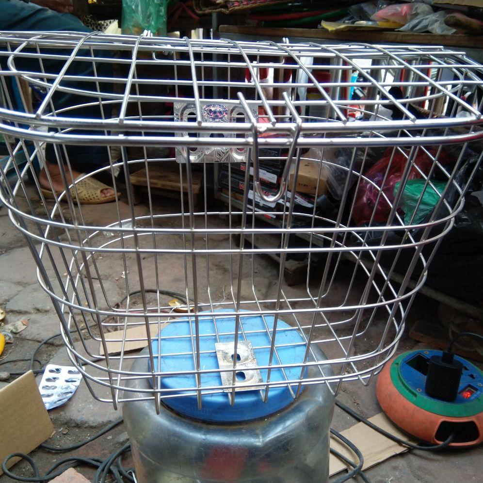 giỏ xe đạp có nắp đậy inox dày dặn không rỉ
