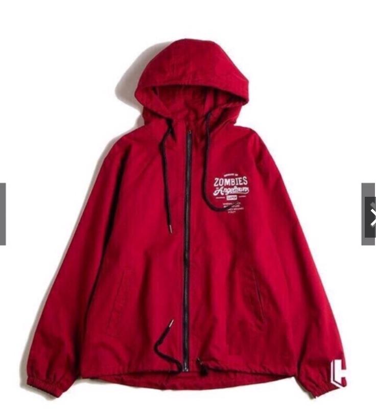 Áo khoác gió nữ form rộng Màu sắc : như hình Chất liệu : gió 2 lớp Size : free size dưới 60kg  Xưởng nhận ship hàng toàn quốc