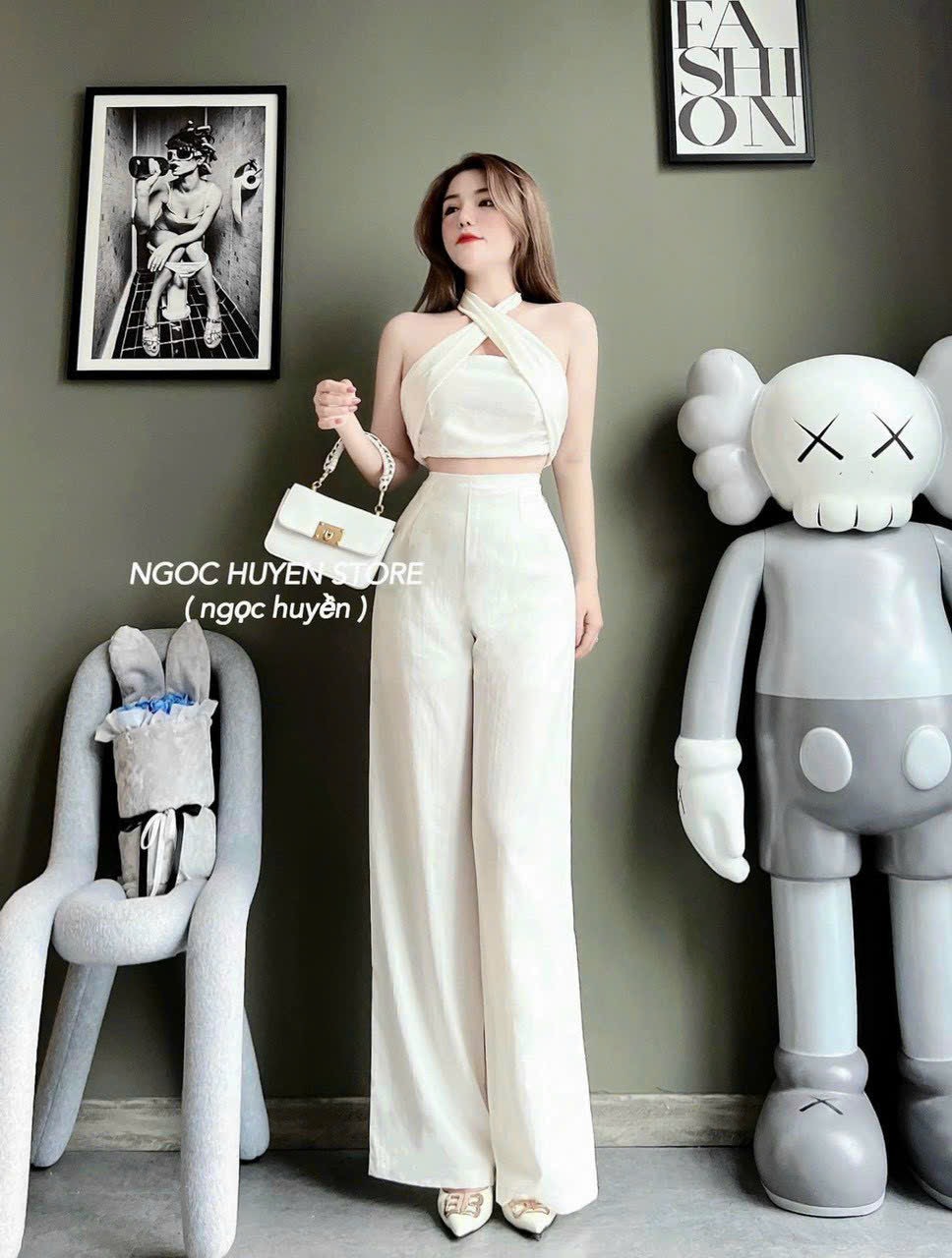 Sét jum xoắn cổ quần ống suông siêu sang chảnh.