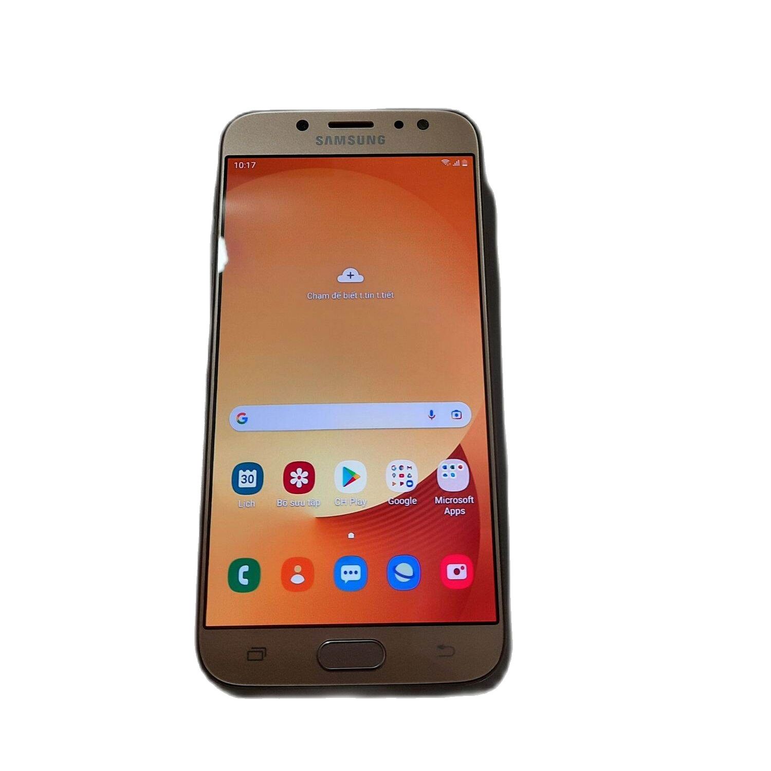 Điện thoại Samsung Galaxy J7 Pro (3/32GB) Màn hình 5.5 inch SuperAmoled FullHD, Pin 3600mAh. Tặng bộ cáp sạc.