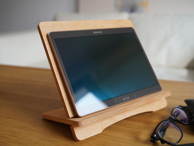 [HCM]Giá đỡ máy tính bảng bằng gỗ Giá đỡ IPAD Giá đỡ máy tính bảng tùy chỉnh Giá đỡ gỗ Phụ kiên Máy tính bảng