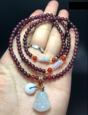 Chuỗi vòng tay 108 hạt đá garnet tự nhiên ~4-4.5mm mặt hồ lô, mệnh hoả, thổ.