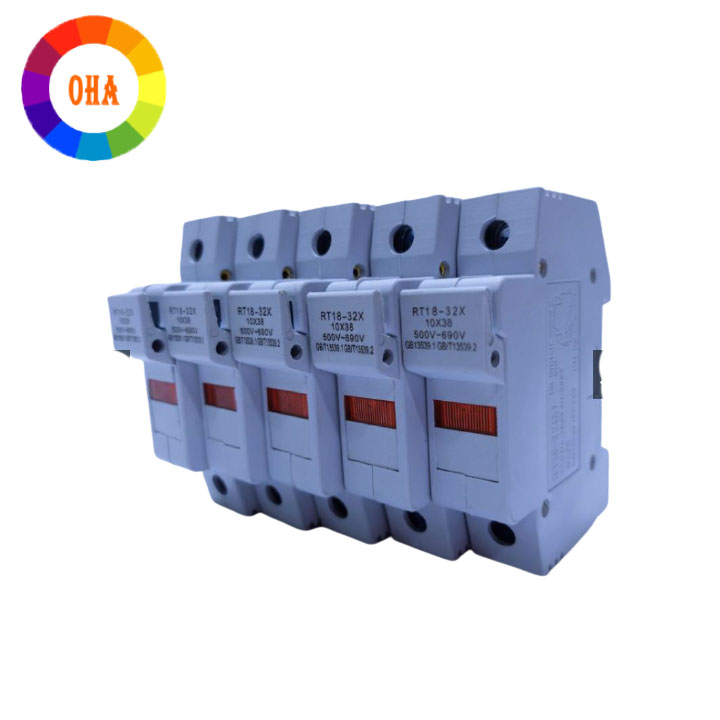 Hộp cầu chì công nghiệp kèm ruột chì sứ 2a-32a