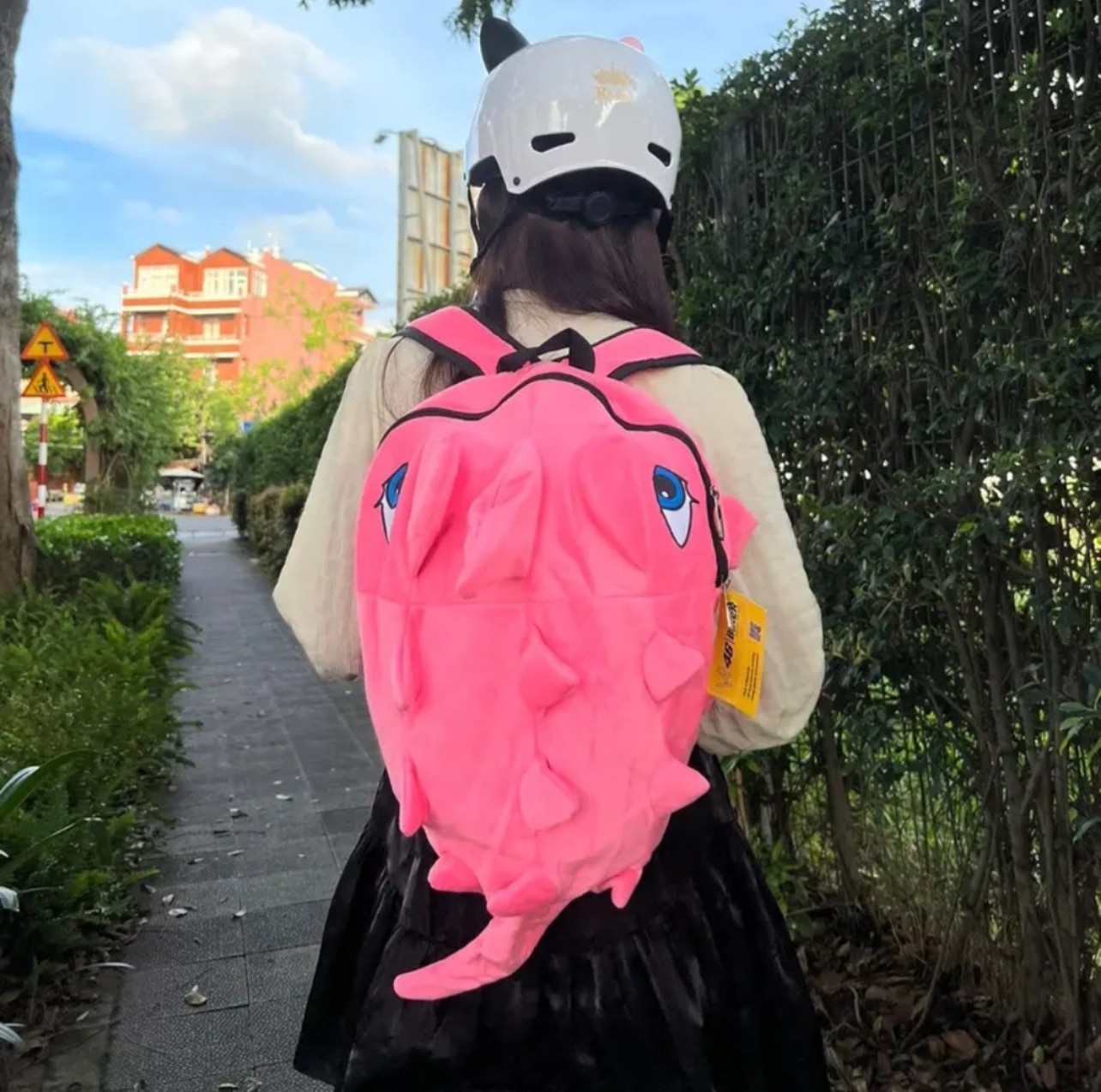 Balo rồng, khủng long siêu bạo chúa màu hồng