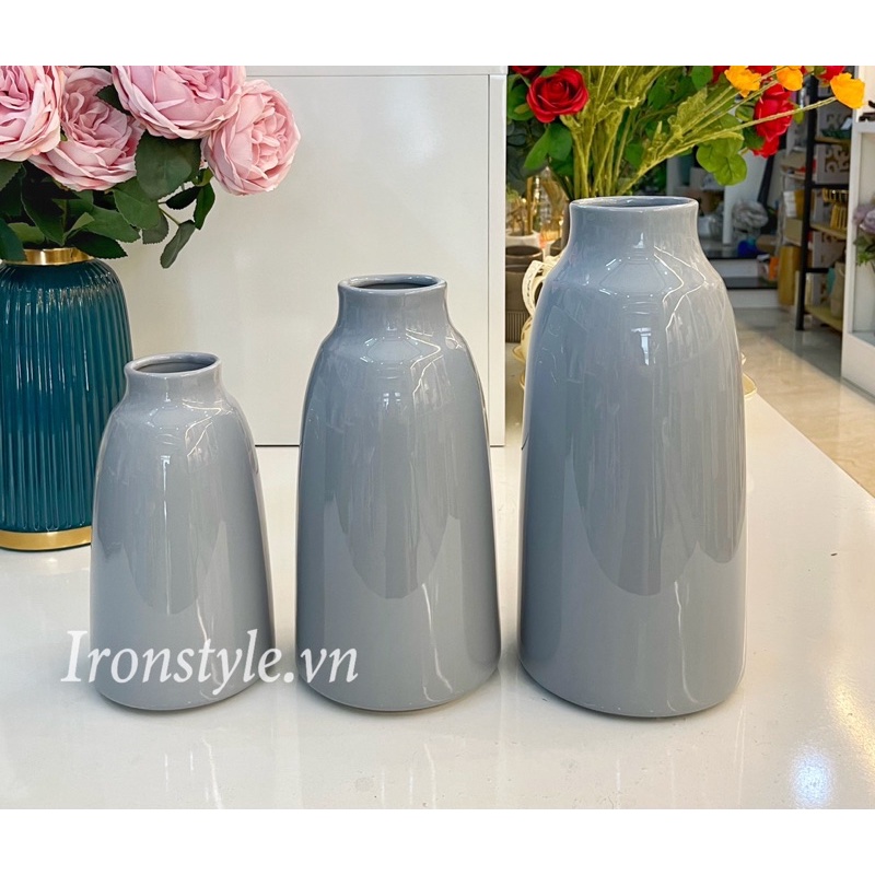 Bình cắm hoa gốm sứ xanh dương miệng túm. Bình lọ cắm hoa gốm sứ decor đẹp.