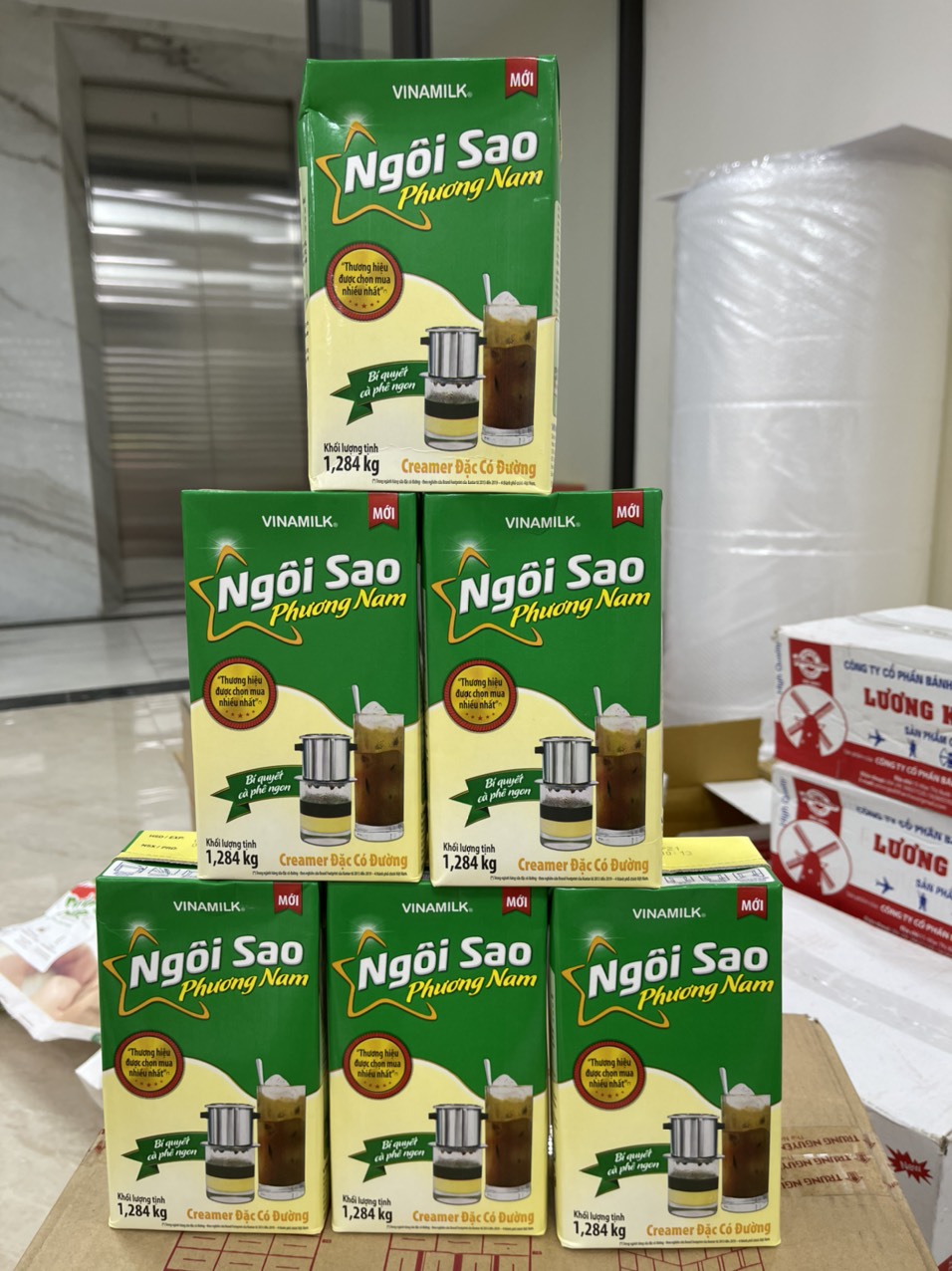 SỮA ĐẶC VINAMILK NGÔI SAO PHƯƠNG NAM HỘP GIẤY 1.284kg  thơm ngậy béo làm bánh pha cafe sinh tố