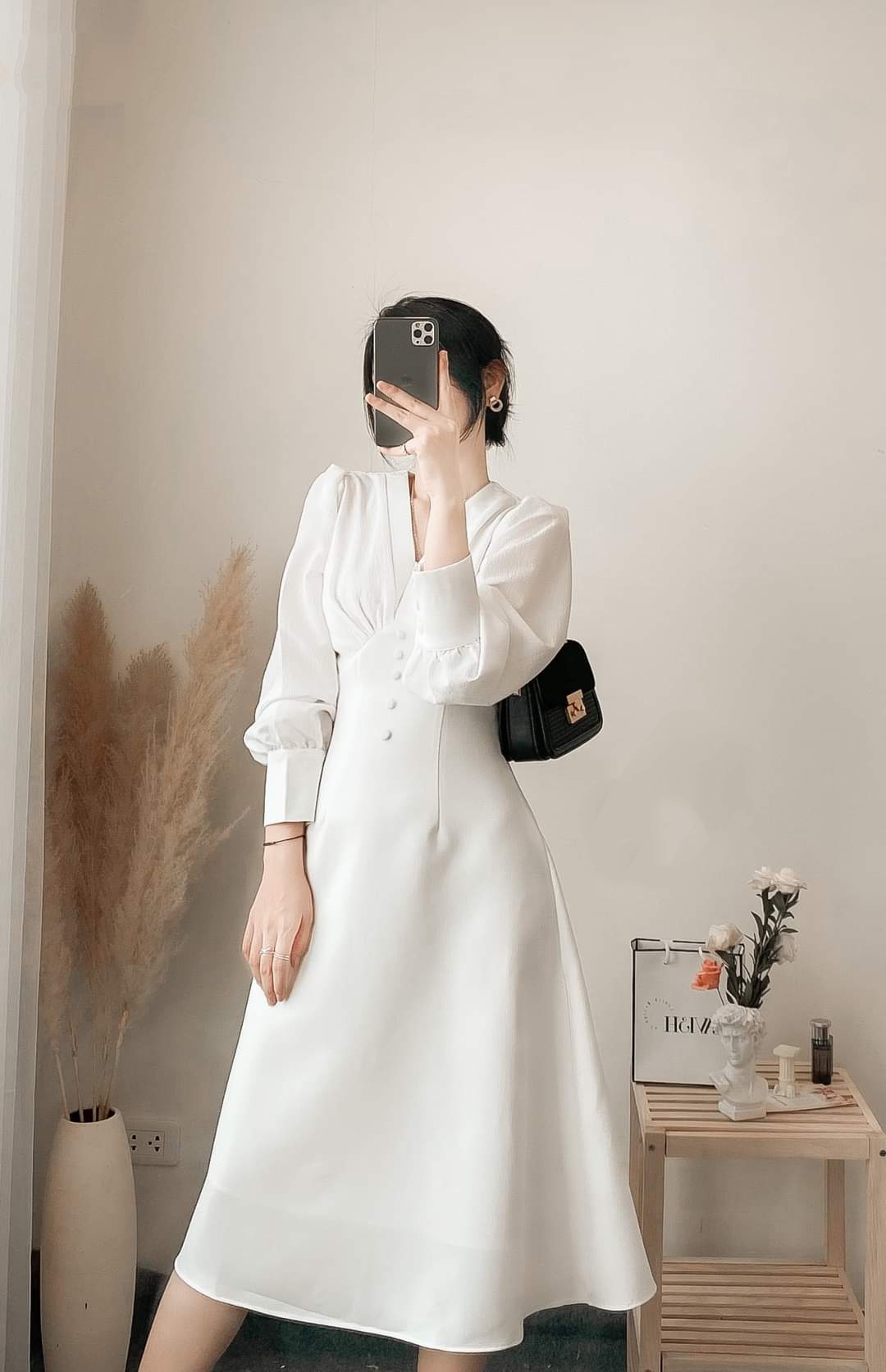 Đầm dự tiệc cổ V bèo nút bọc Lavi Dress