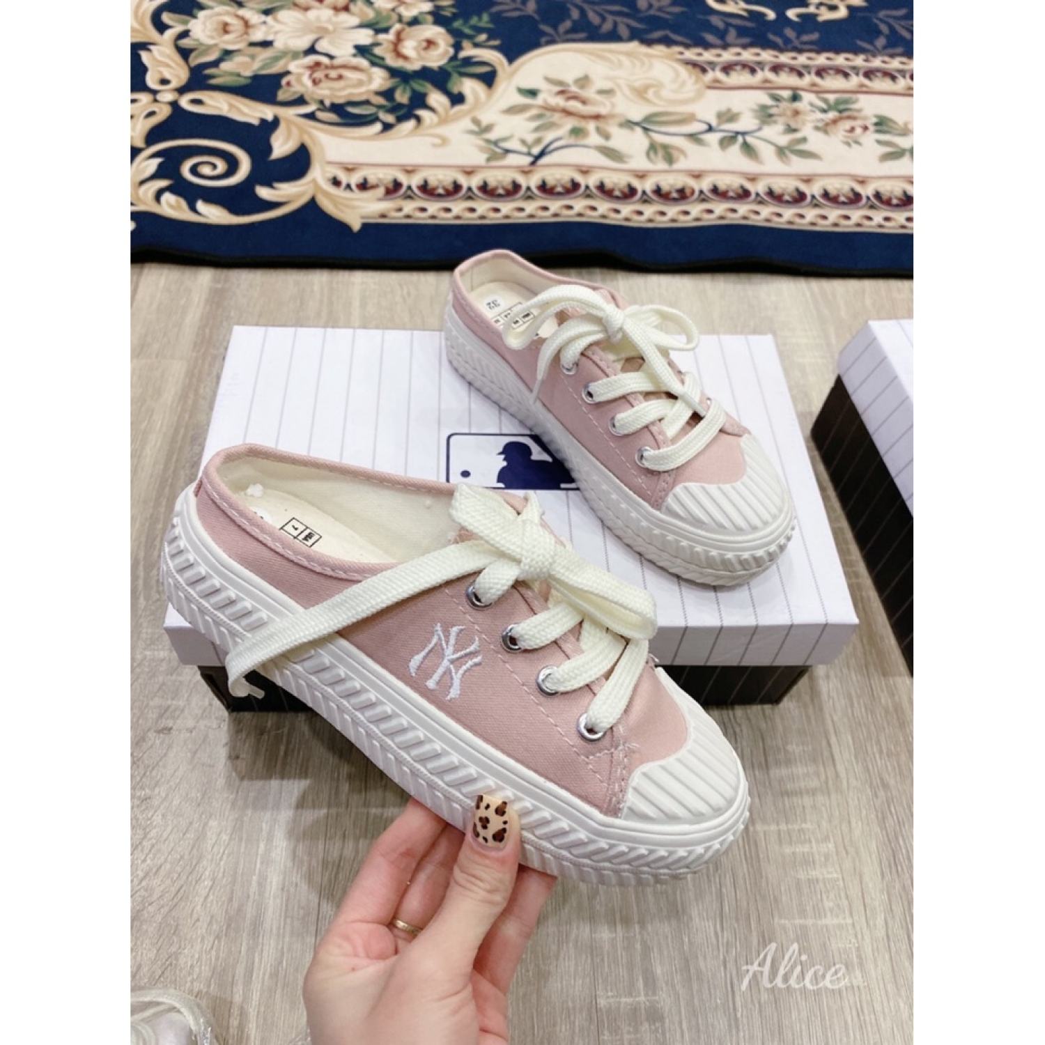 Giày sục Ny Mẹ &Bé Giày đế độn cho bé fom to loại đẹp size 3039