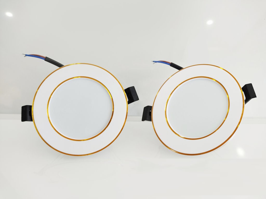 Đèn led âm trần 7w, 9w 3 chế độ 3 màu viền vàng
