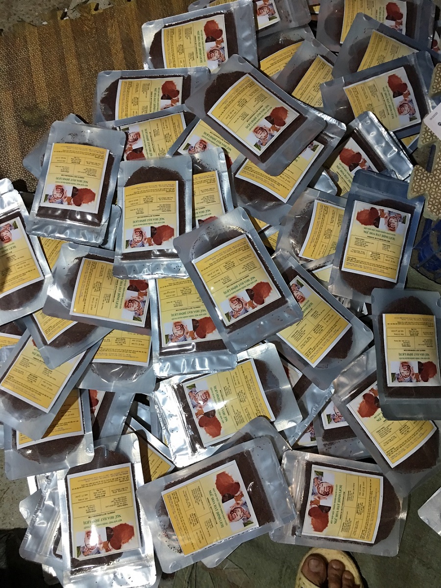 Ngũ hoa hạt bạch tuyết 4 túi mỗi túi 100g có tặng quà
