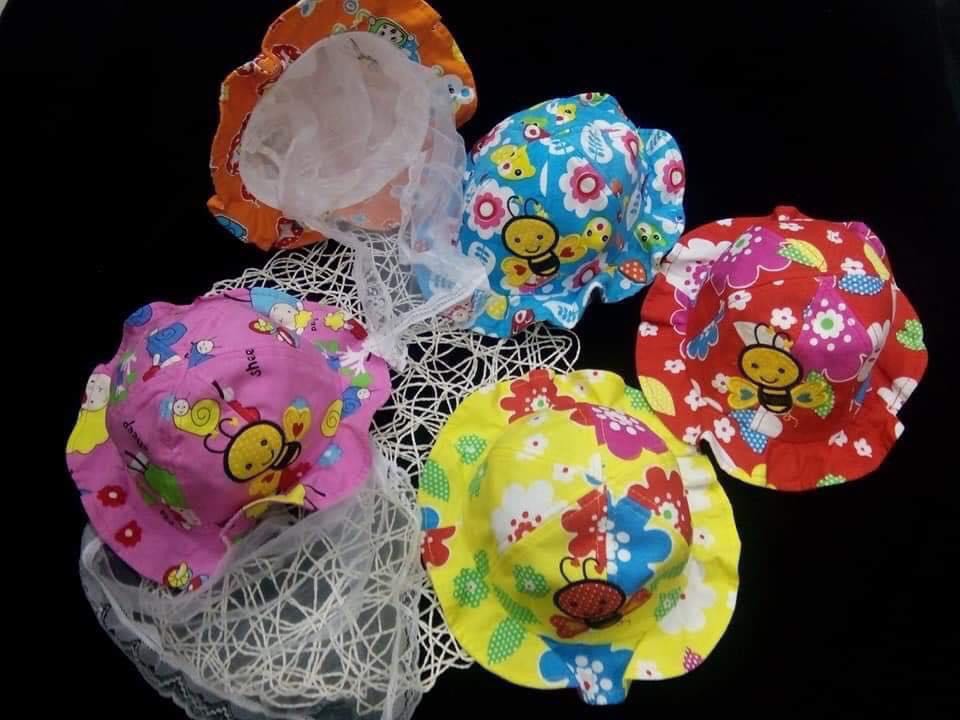 Mũ che gió chống bụi cho bé gái- ngẫu nhiên
