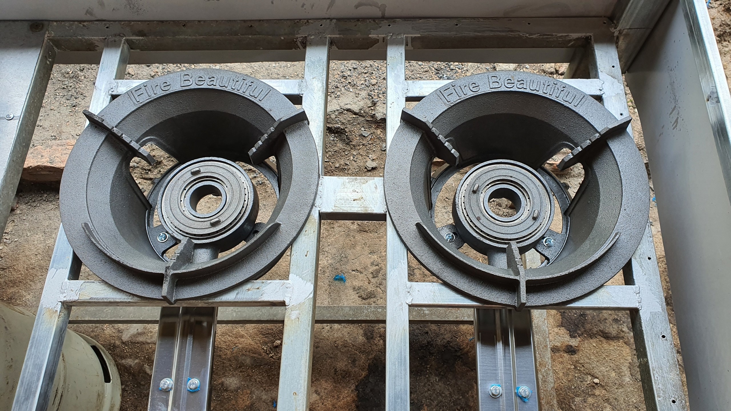 Bộ Bếp Ga Công Nghiệp Đôi Thai Flame (2 Bếp CN + 1 Van khè, 1 T chia gas có khóa, 2m dây, 6 cổ dê)