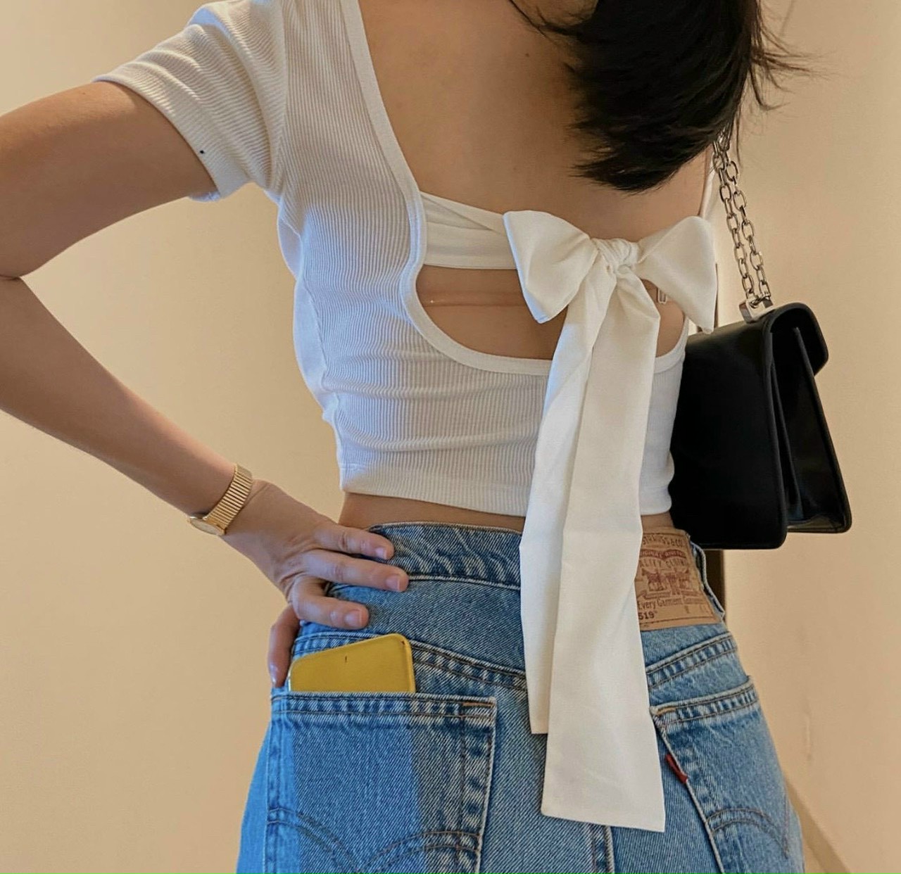 Áo croptop nữ cổ vuông khoét lưng cột nơ cá tính
