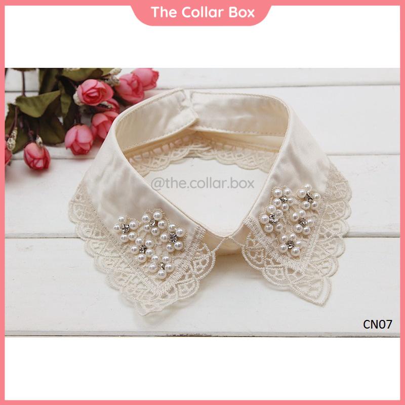 Cổ áo rời đính đá cách điệu màu be - mã cn03