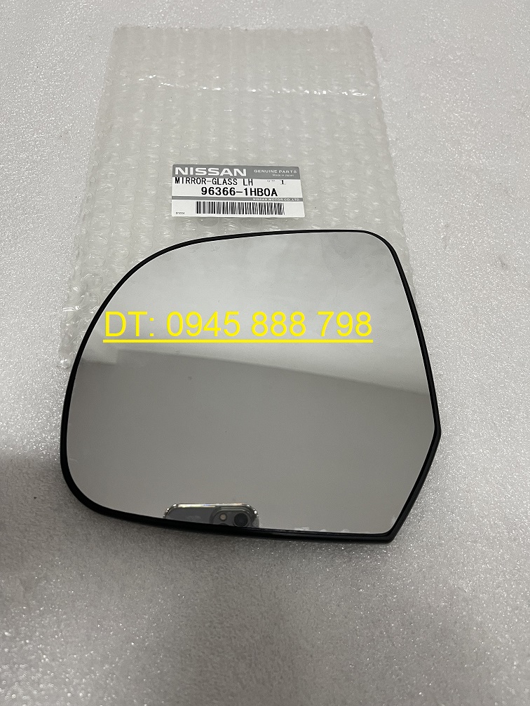 Mặt gương chiếu hậu Nissan Sunny