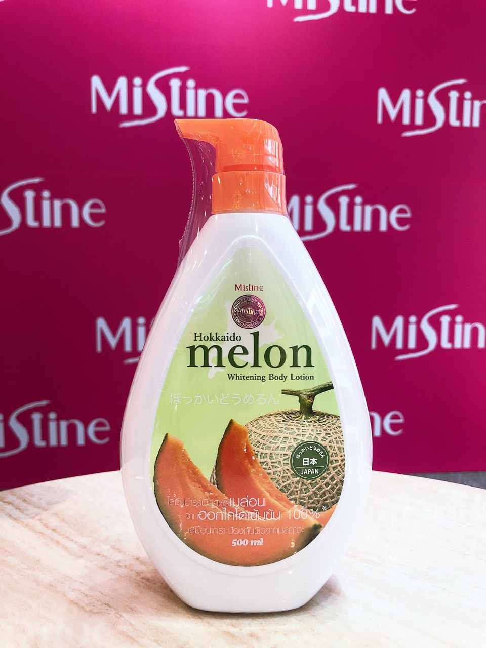 [HCM]Sữa dưỡng thể trắng da  Mistine Hokkaido Melon -500ml
