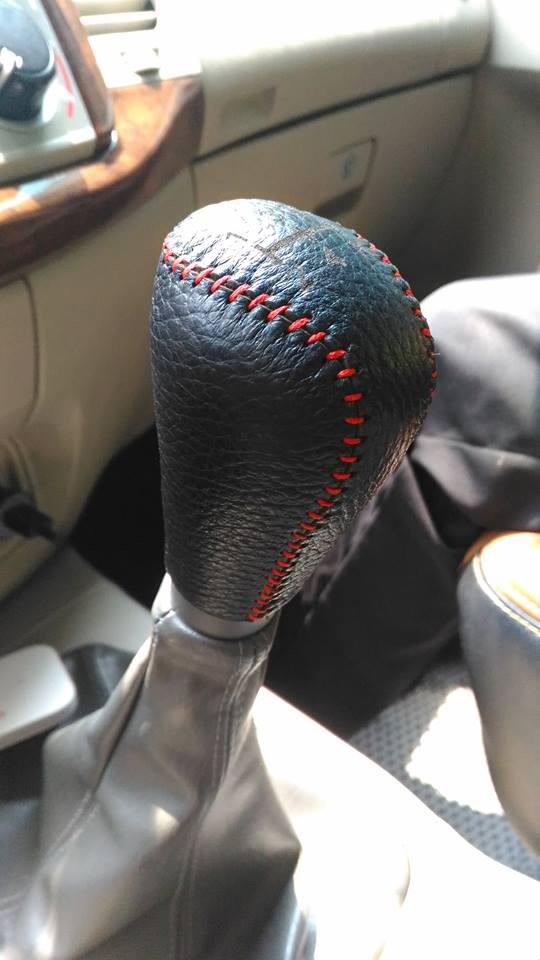 Bọc Cần Số Da Thật Xe Toyota Fortuner, Innova, Altis, Vios 2019 2020 Bản MT