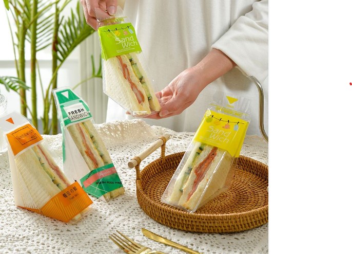 Túi tam giác đựng sandwich 100 túi, (màu ngẫu nhiên)