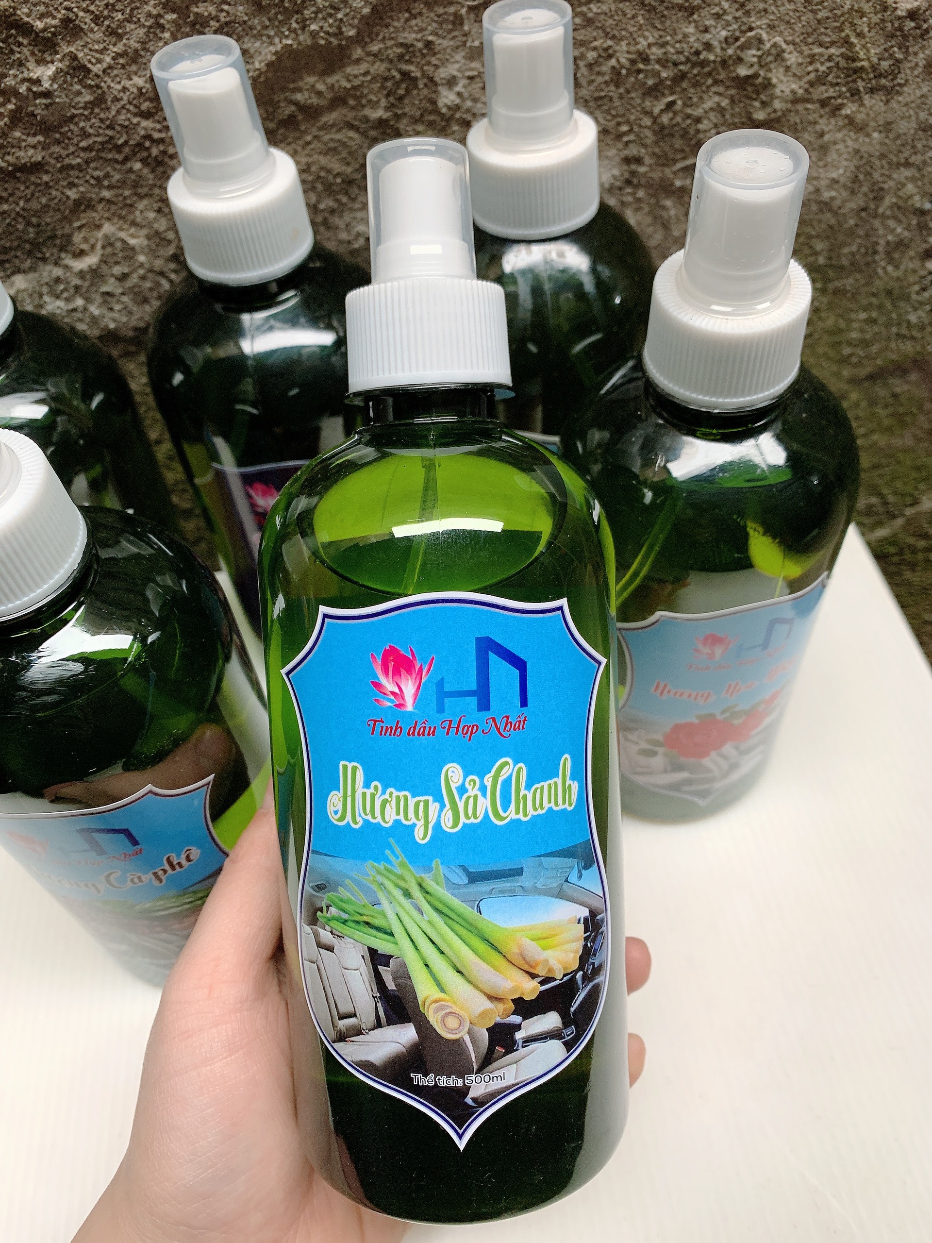 Mua Bình xịt phòng , xe hơi hương Sả Chanh 500ml Tặng tinh dầu treo xe