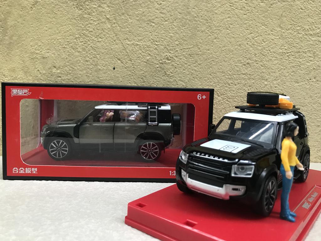 Mô hình xe ô tô range rover defender 2024 1:32
