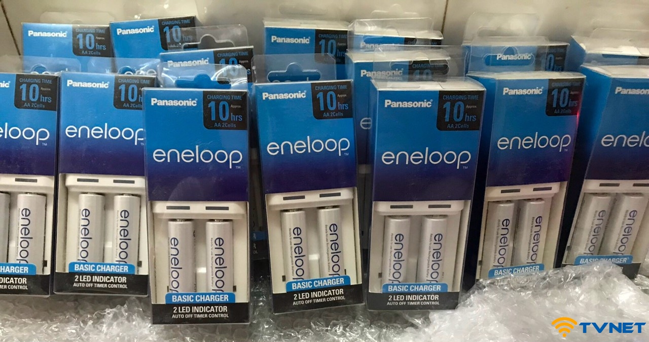 Bộ sạc kèm 2 pin aa panasonic eneloop 2000mah. hàng chính hãng