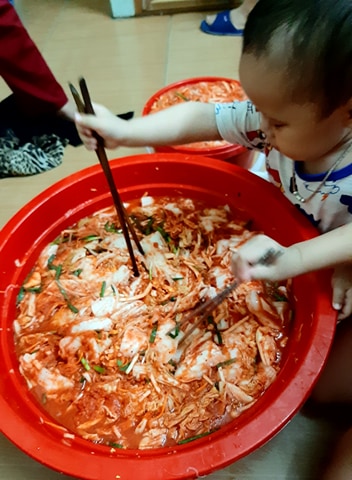 Kim chi Hàn Quốc -  1Kg - Chuẩn vị ngon - made by Jun auth