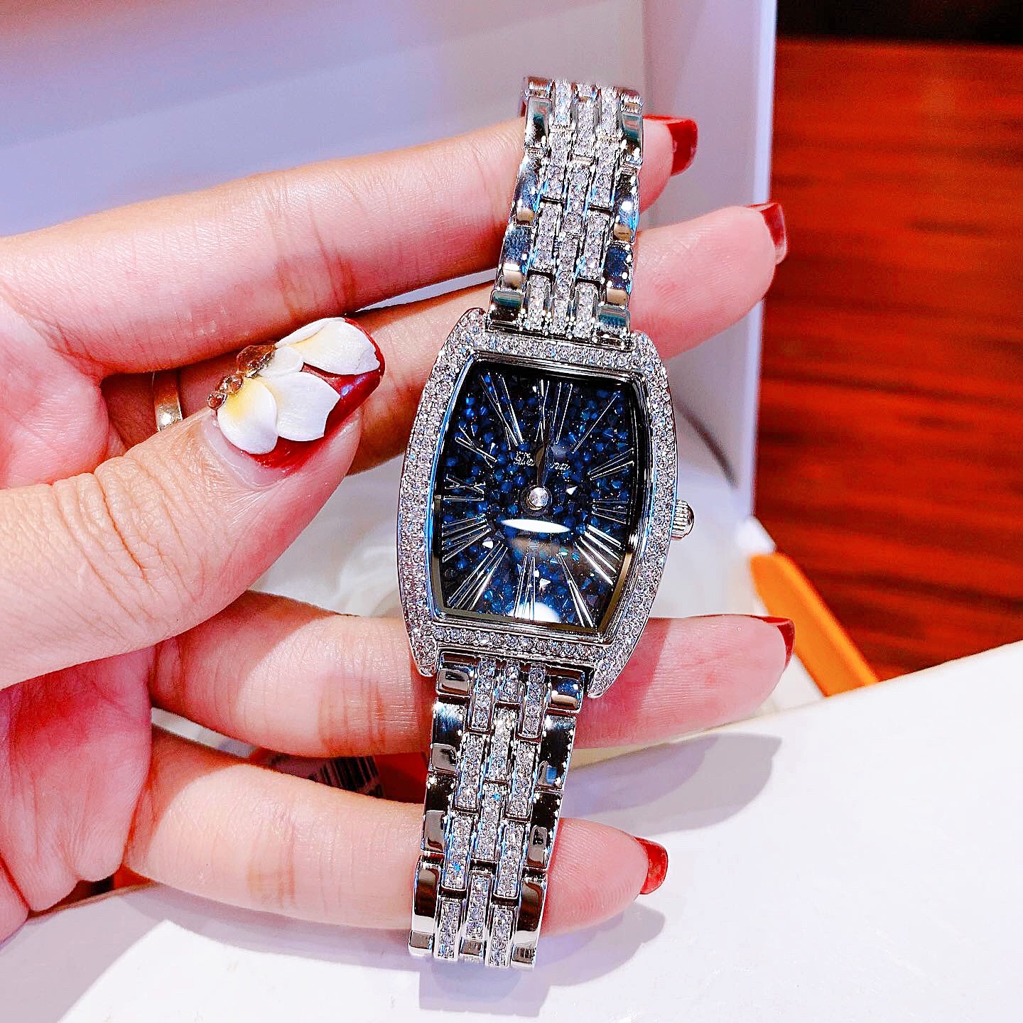 [HCM]Đồng Hồ Davena Nữ D31630 Mặt Đá 26x36mm Silver Chính Hãng