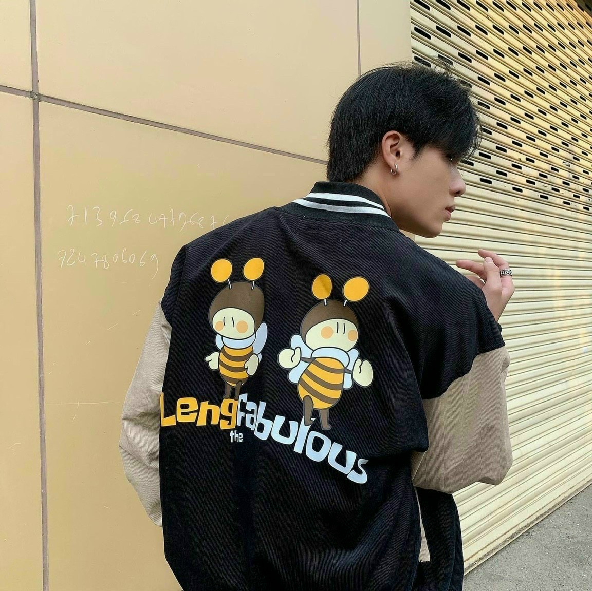 ÁO KHOÁC BOMBER NHUNG CẶP ĐÔI CHO CÁC BẠN TEEN NĂNG ĐỘNG CÁ TÍNH IN HÌNH 2 CHÚ ONG 777FASHION TP