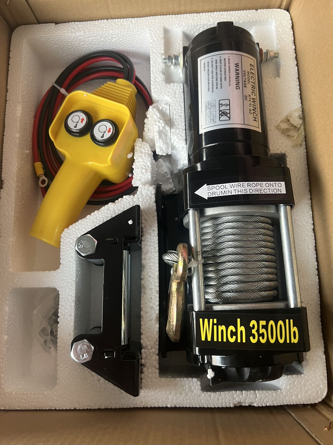 Tời điện 12v ắc quy 3500IBS(lực kéo 1587kg, lực nâng 300kg)