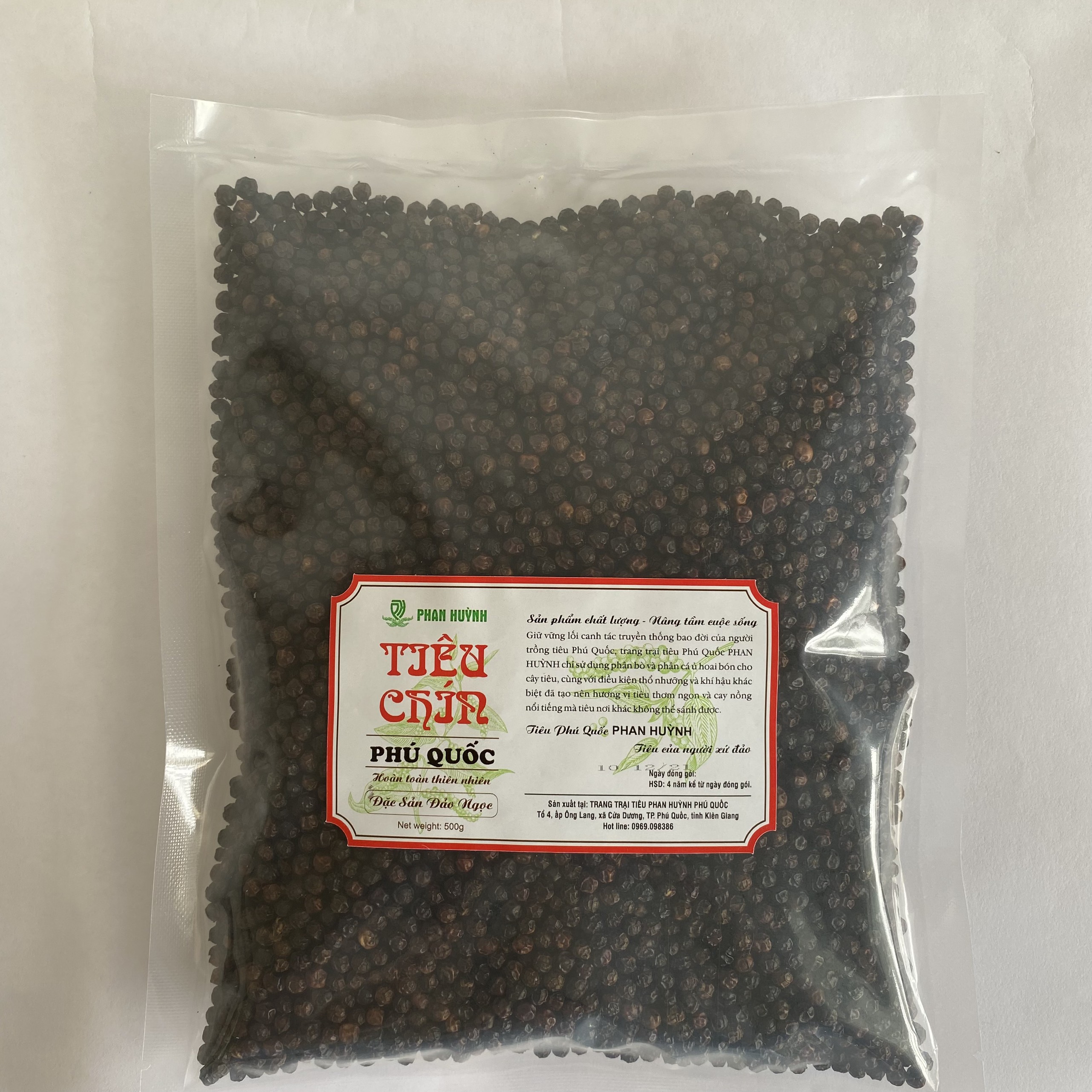 Tiêu Chín (Tiêu Đỏ) Phú Quốc Phan Huỳnh (500g) Nhà Trồng Theo Cách Truyền Thống Không Dùng Phân Hóa Học, Thơm, Cay Đặc Trưng Không Nơi Nào Sánh Được.