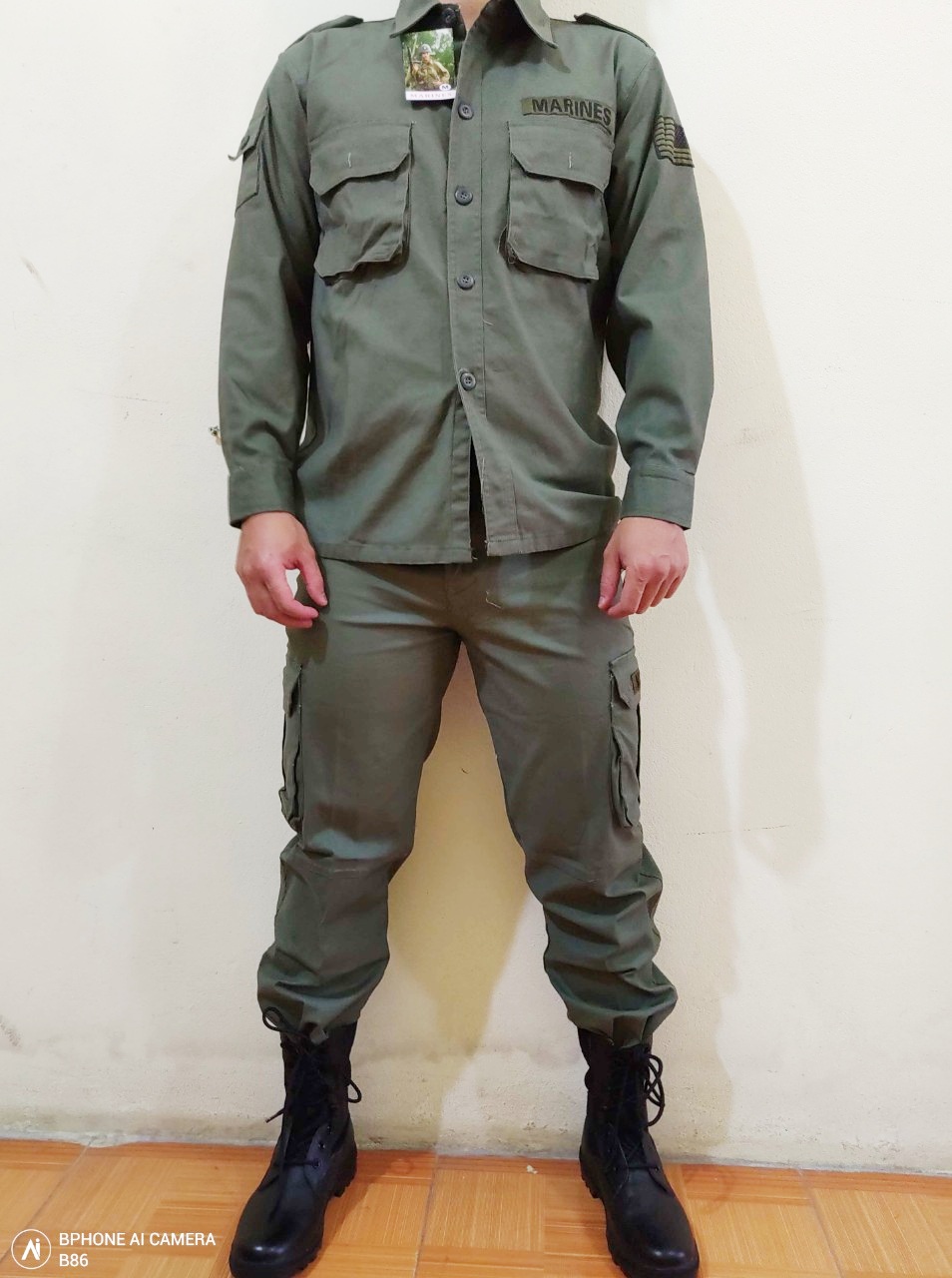 Quần áo lính màu xanh
