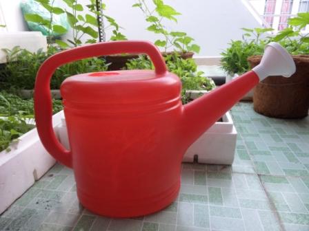 Bình tưới cây 10 lít loại tốt