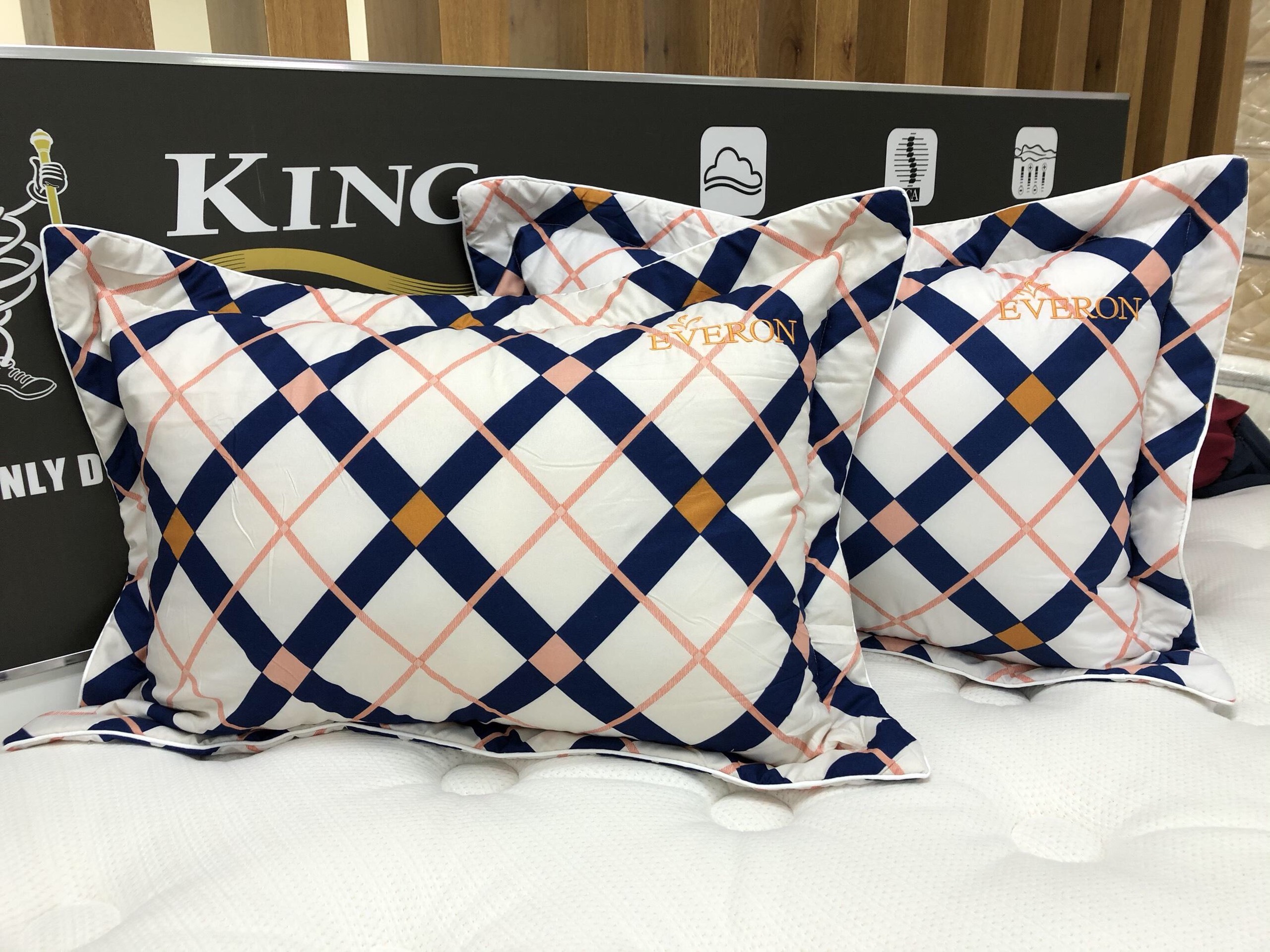 Đôi vỏ gối everon poly kích thước 45cm x 65cm
