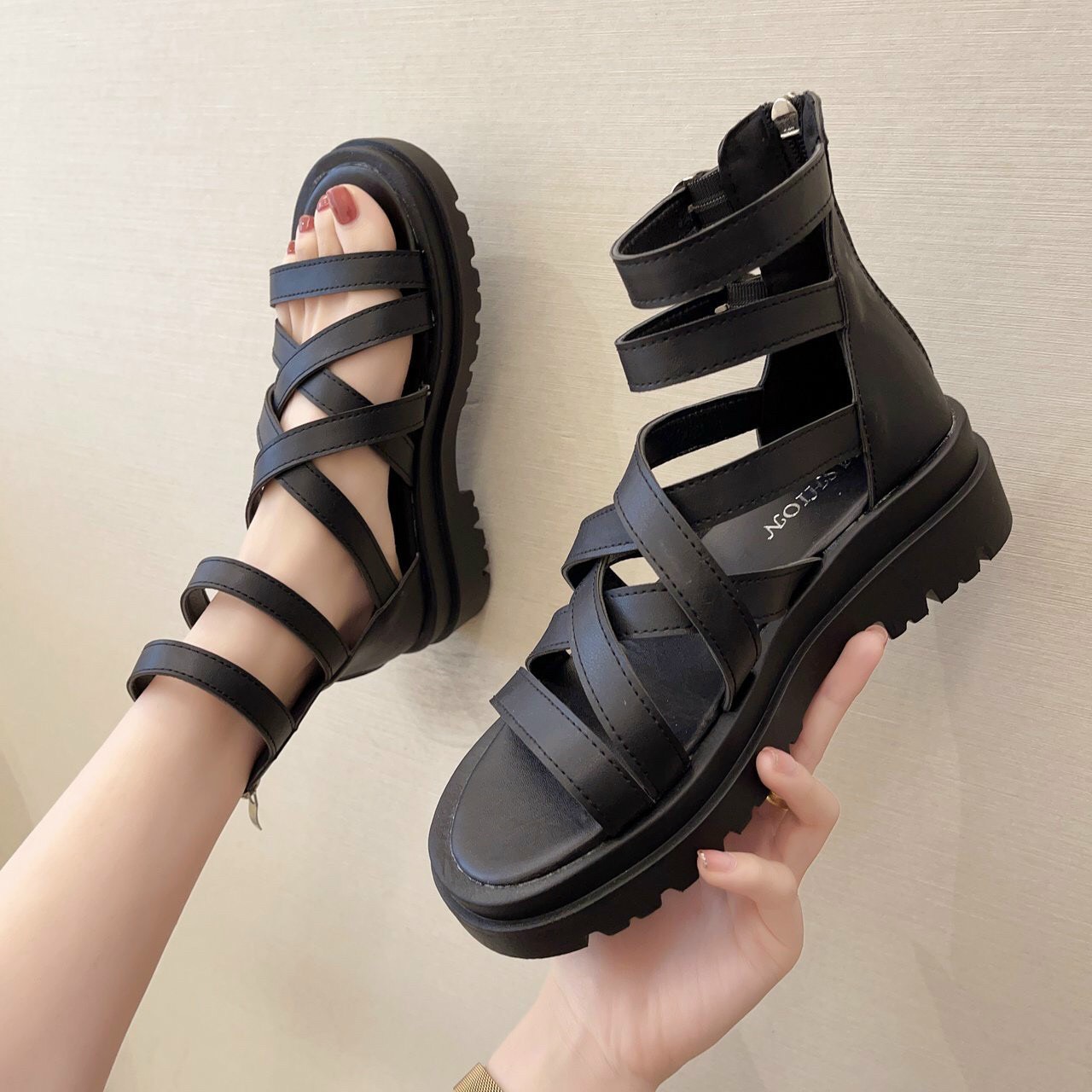 Giày dép sandal nữ quai da cao cổ cá tính khi đi nên chân đế 3p