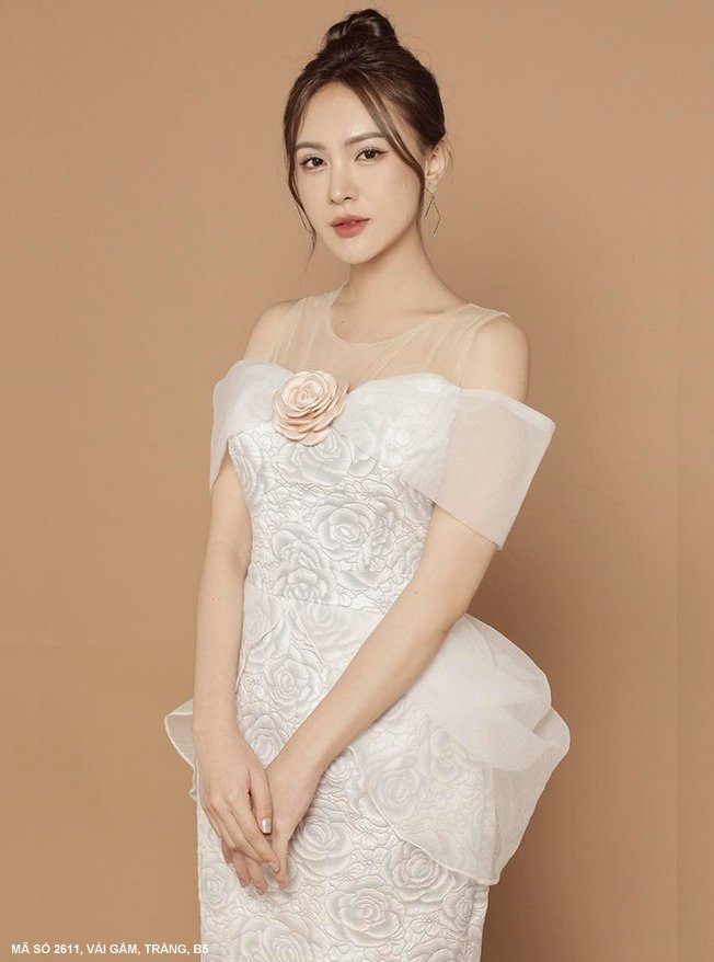 Đầm phối lưới đính hoa hồng sang trọng ms 2611