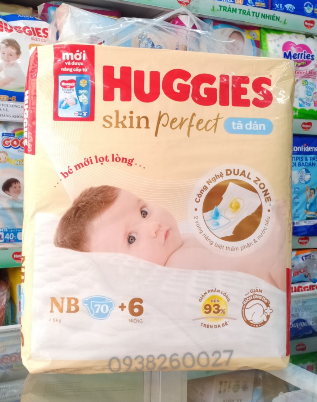Tã dán huggies skin perfect nb70/s54/s80/m76 tặng miếng trong gói