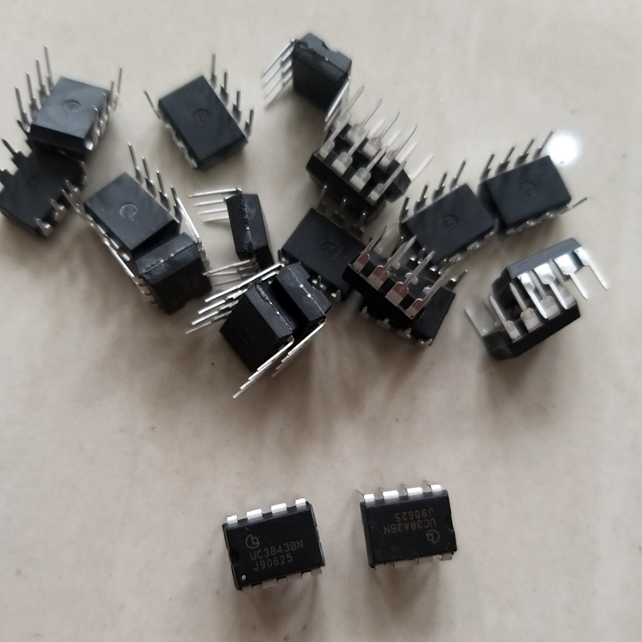 Uc 3843 bộ 10 con