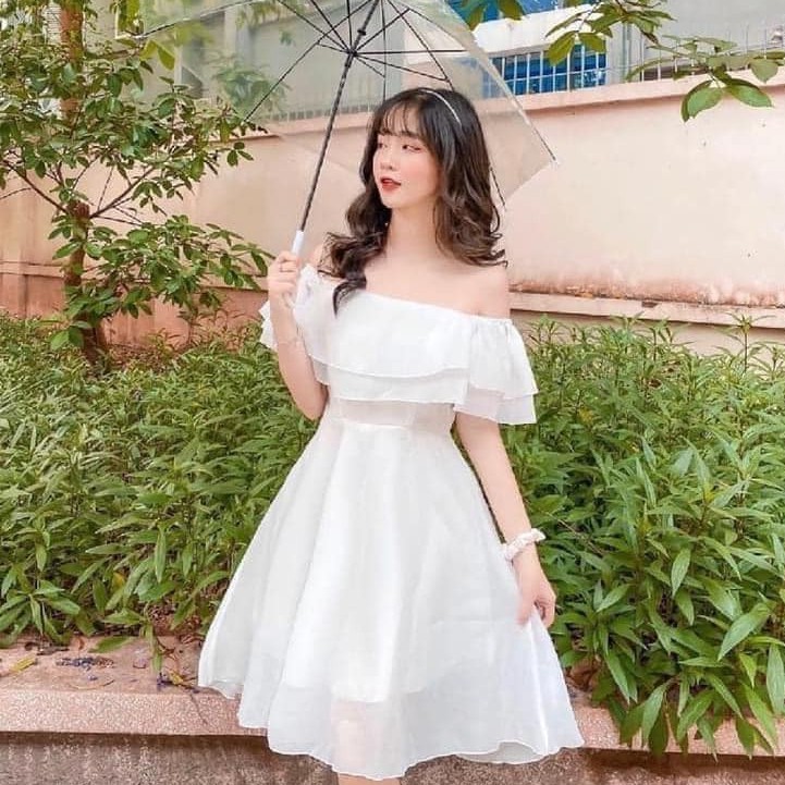 Váy công chúa trễ vai voan tơ trễ vai 2 lớp màu trắng xinh xẻo