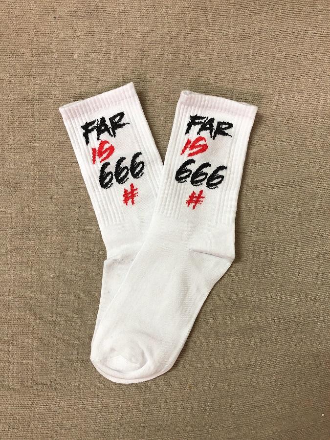 Vớ (tất) unnisex Off White chữ FAR IS 666# (trắng)