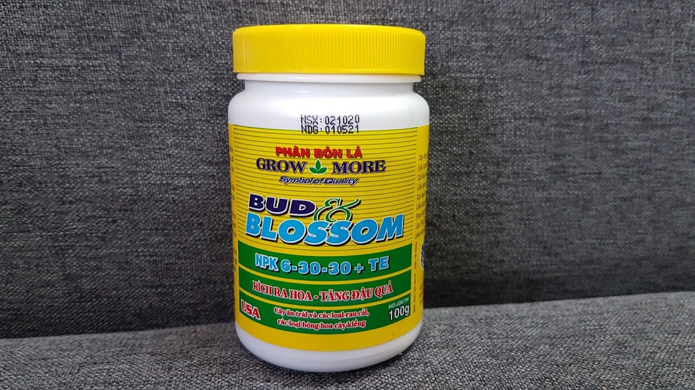 Phân bón lá npk 6-30-30 grow more lọ 100gram