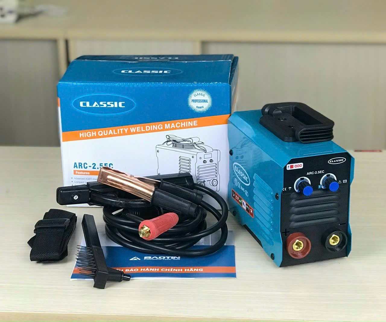 Máy hàn que classic arc-2.55c.-chuyên hàn que2,6ly -bảo hành 18 tháng