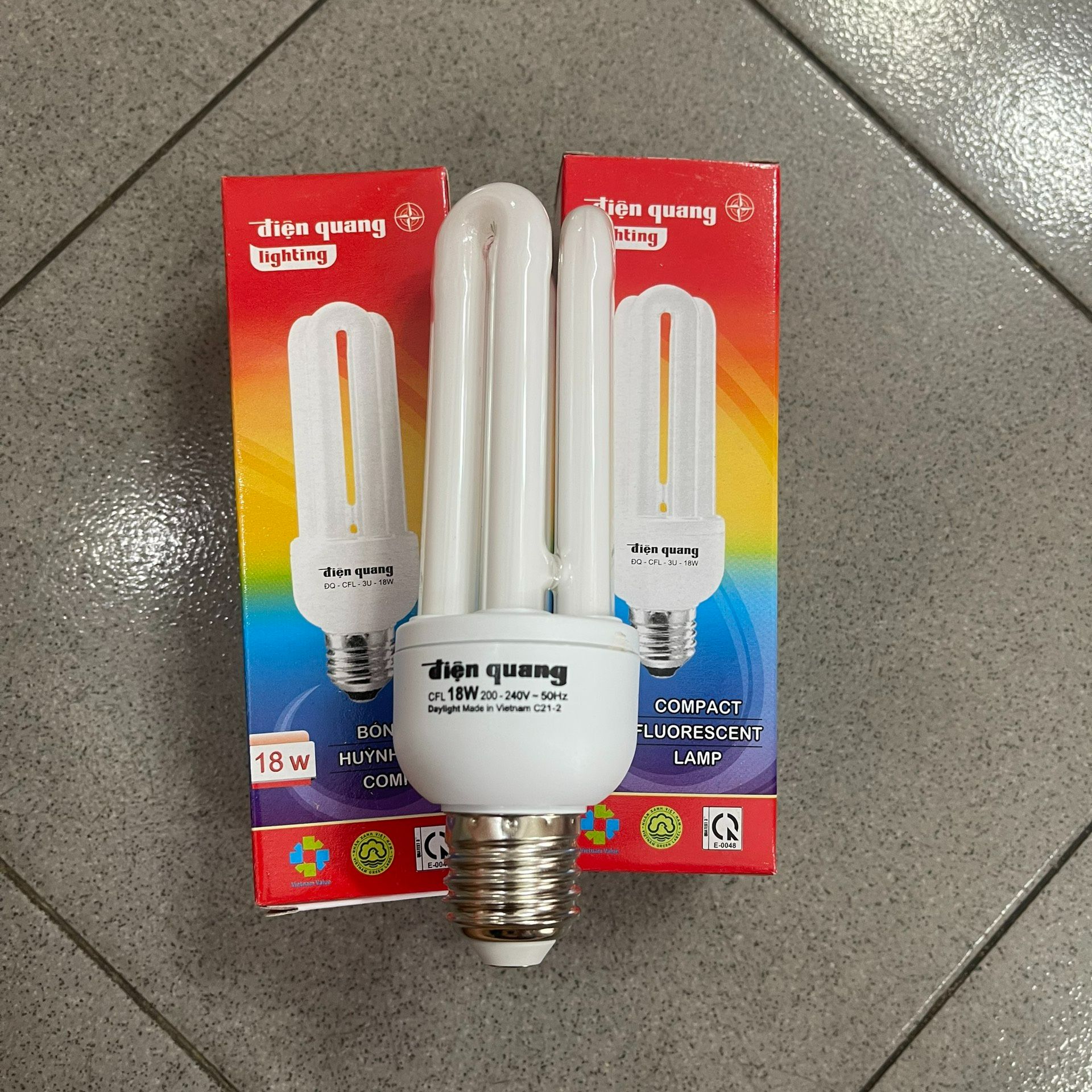 Bóng đèn huỳnh quang compact 3u 18w đui xoáy e27 điện quang®