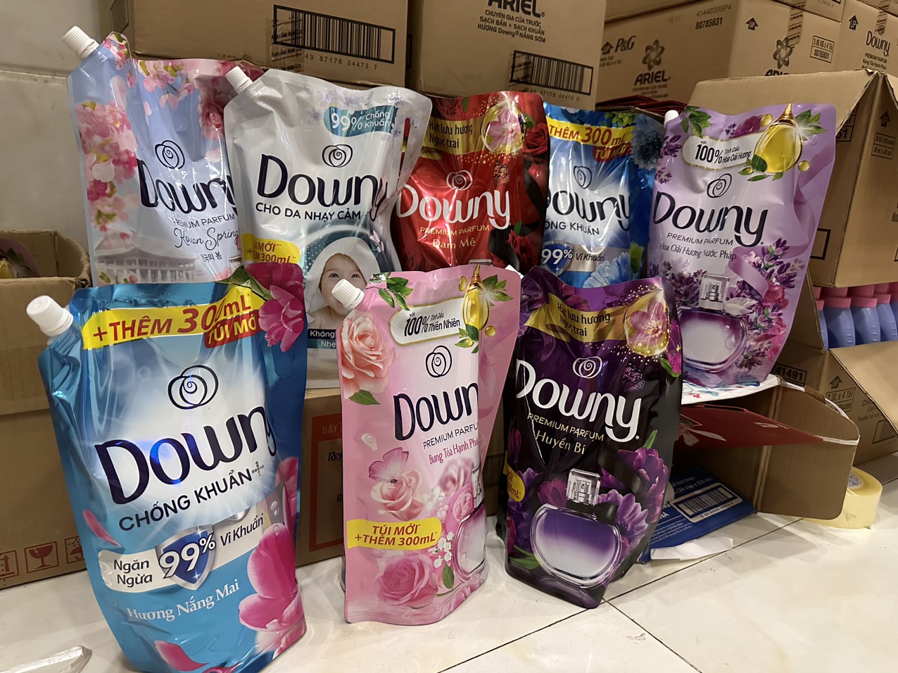  Nước xả vải downy cho da nhạy cảm phơi trong nhà đóa hoa thơm mát đóa hoa ngọ ngào oải hương cuốn hút đam mê nắng mai huyền bí 2.5L 