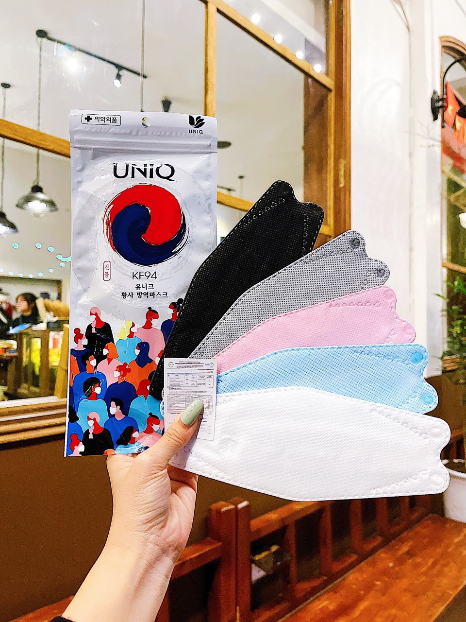 [1 Thùng 300 Cái] Khẩu trang 4 Lớp KF94 UNIQ CHÍNH HÃNG Chống Bụi Mịn Và Kháng Khuẩn Hàng Cao Cấp Hàn Quốc