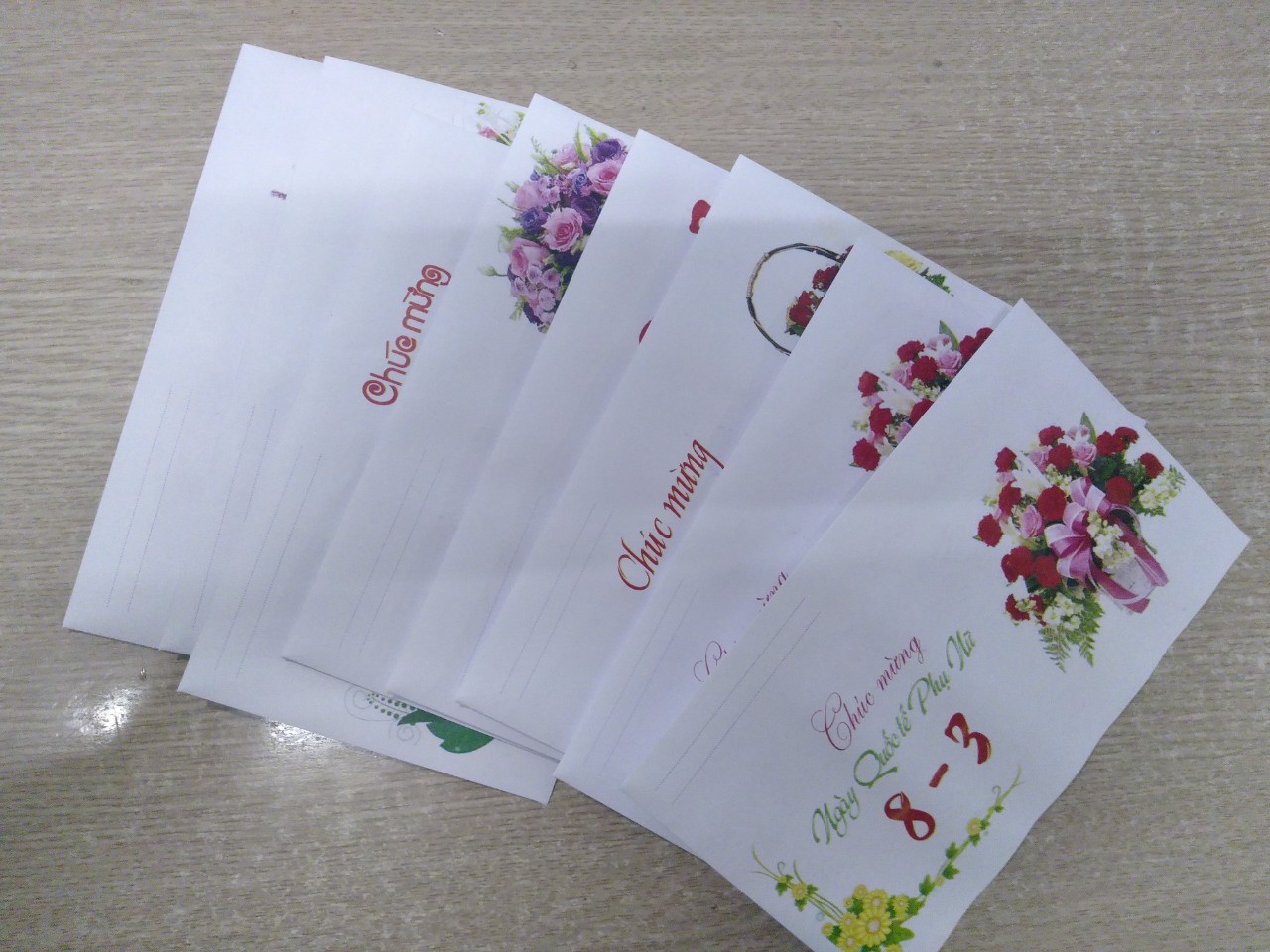 20 cái phong bì chúc mừng 8-3