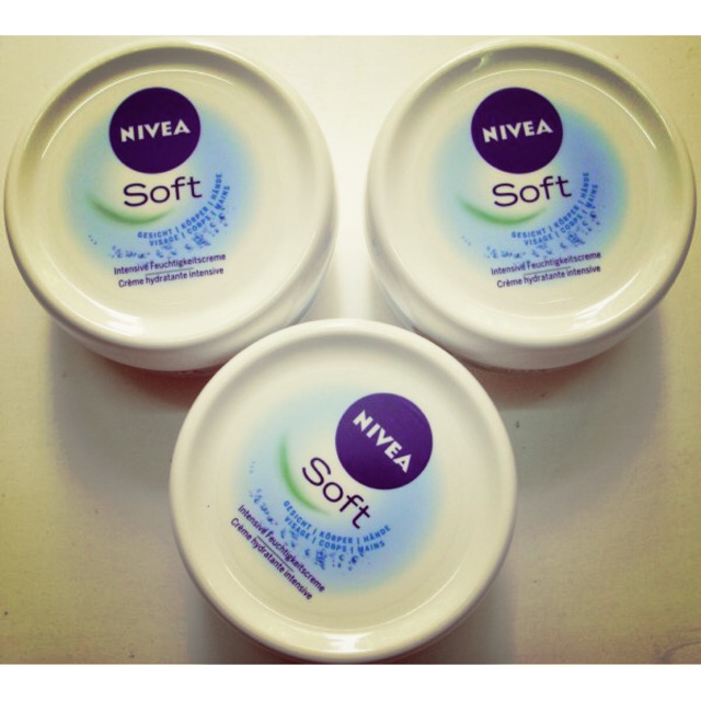 Kem dưỡng da mặt và toàn thân chống nẻ nivea soft 200ml - mỹ phẩm nga xách tay