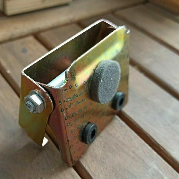 Bản lề yên xe cub 81 82