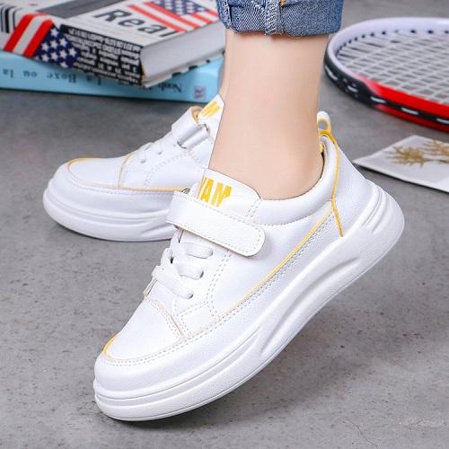 Giày Sneaker trắng trẻ em tiểu học cao cấp đế êm chân da Pu mềm CG21