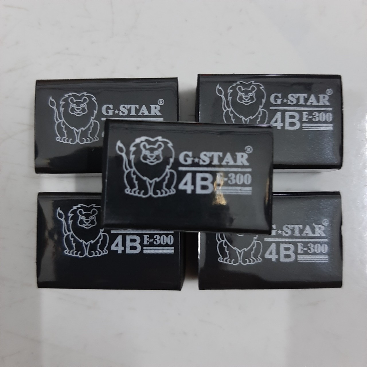 Hộp 30 cục gôm màu đen e300/e400 g-star