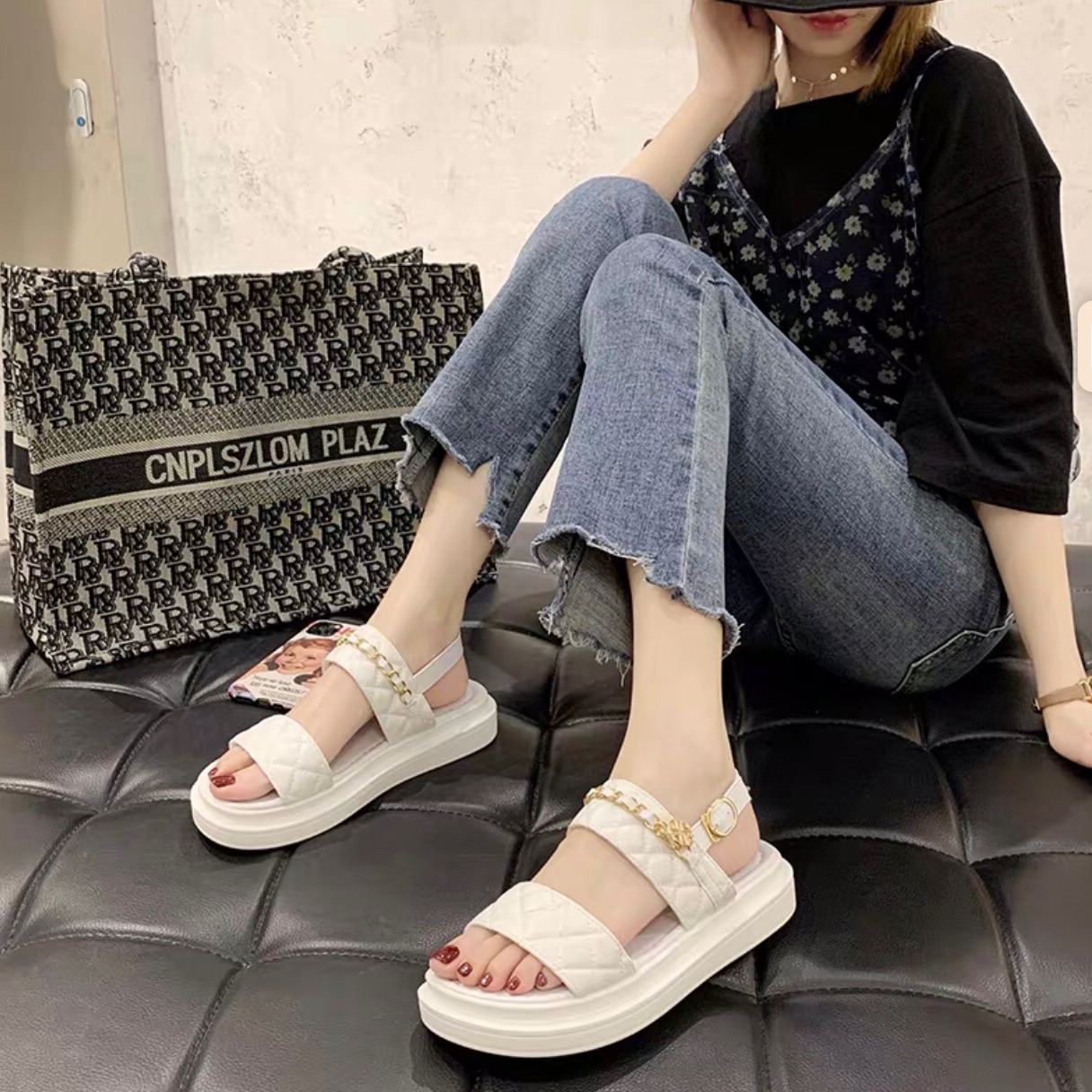 Sandal nữ quai ngang dây xích sẵn 2 màu